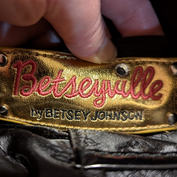 Betsy Johnson Hand Bag - Picture 9 of 11